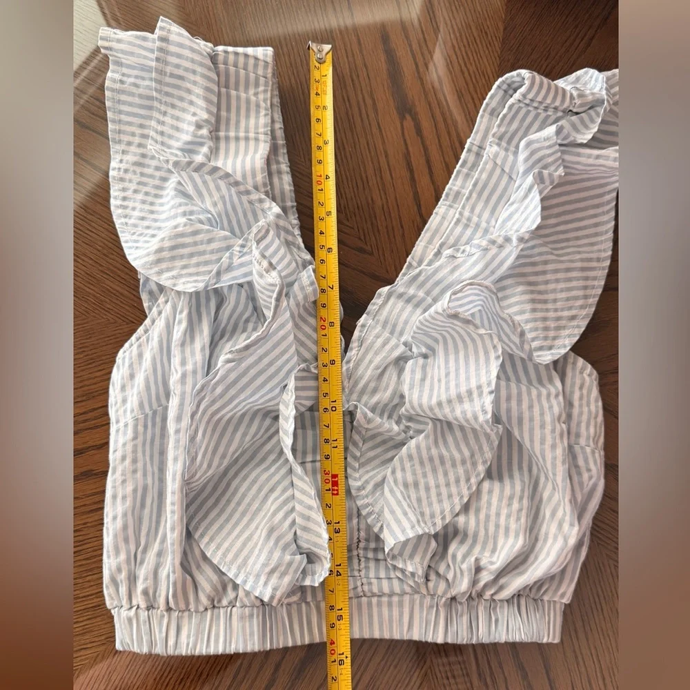 Chic Ruffle Striped Blouse - Picture 4 of 7
